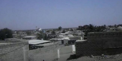 مليشيات الحوثي تستهدف القرى السكنية بالدريهمي بأسلحة ثقيلة 
