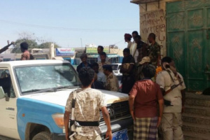 عاجل :قوات الأمن التابعة للميسري تمنع دخول الحافلات إلى المهرة 