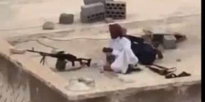 عاجل : الحريزي ينشر فرق قناصة بالقرب من ساحة المليونية بالمهرة(صورة)