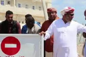 رئيس انتقالي سقطرى يدشن حملة وضع اللوائح الإرشادية في شوارع المحافظة