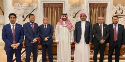 الكاف جهود عظيمة لقائد استثنائي ساهمت بتسريع تنفيذ اتفاق الرياض 