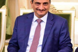 قيادة صندوق النظافة بعدن تهنئ المحافظ الأستاذ أحمد حامد لملس نيله ثقة الرئيس والانتقالي