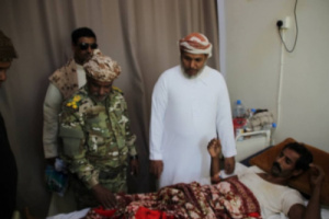 رئيس انتقالي سقطرى يتفقد أحوال مرضى مستشفى خليفة 