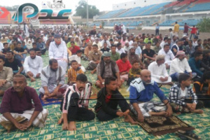  خطيب وإمام مصلى العيد بلحج يوجه رسائل إلى المسؤولين والتجار   