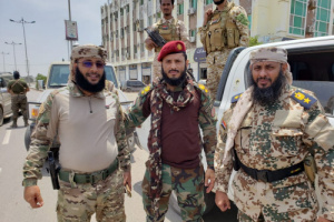 القادة الحالمي والخالدي وبافخسوس يرفعون برقية تهنئة للقيادة السياسية والعسكرية بمناسبة حلول عيد الأضحى المبارك 1441هـ