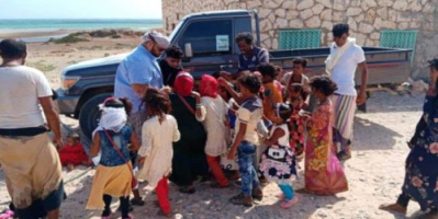 خليفة الانسانية ترسم البسمة على وجوه أطفال سقطرى