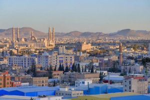 مقتل شخص وسط صنعاء عقب مواجهات مع عصابة مسلحة خطفت شقيق والده وطلبت فدية