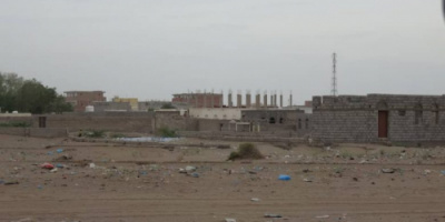القوات المشتركة تخمد مصادر نيران حوثية استهدفت مدينة التحيتا 