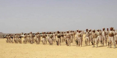 محافظ حضرموت يطلع على الجاهزية القتالية لمعسكر الجبال السود 