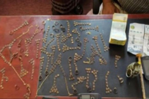 ضبط متهمين بسرقة مصوغات ذهبية وحيازة قنبلة