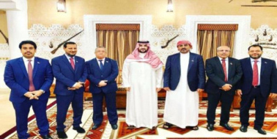 مصدر يكشف عن موعد بدء مباحثات  تشكيل الحكومة وعودة محافظ عدن الجديد 