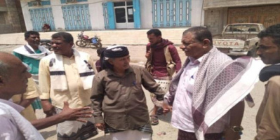الحوتري يقدم واجب العزاء لأسرة آل بلم في زنجبار