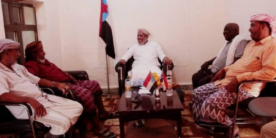 الثقلي يبحث توفير السيولة المالية بسقطرى