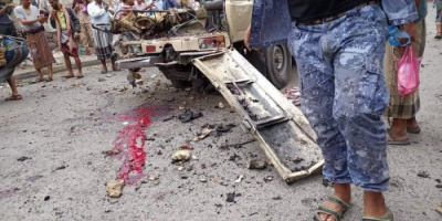 مقتل جندي وجرح آخرون بانفجار عبوة زرعت بطقم الحرس الرئاسي بتعز(صورة)