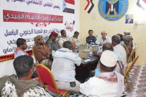 رؤساء الجمعيات السمكية بالشحر يلتقون القيادة المحلية للانتقالي بالمديرية  للتشاور حول بعض القضايا وهموم الصيادين 