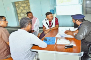 انتقالي غيل باوزير يطلع على نشاط عمل الأحوال المدنية والسجل المدني بالمديرية