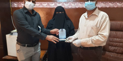*المكلا.. مستشفى الفقيد الجريري يكرم الدكتورة / أبها عبدالله باعويضان على جهودها*