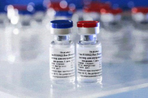 روسيا تنتج أول دفعة من اللقاح المضاد لفيروس كورونا