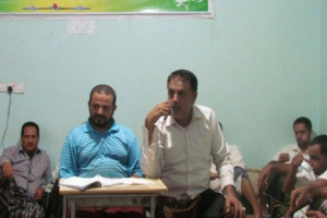 موردي القات من أبناء الضالع يشكون تعسفات مركز الضرائب في العند 
