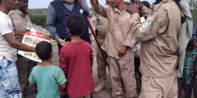 فريق من الخبراء التابع لمركز الملك سلمان للاعمال الإنسانيه يزور مناطق شمال الضالع