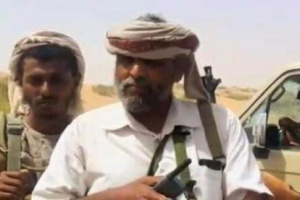  محافظ شبوة يقيل مسؤولًا محليًا بسبب رفضه حضور تظاهرة مولها لحشد مأجورين في عتق