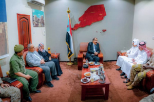 اللواء بن بريك يلتقي فريق التنسيق السعودي لتنفيذ اتفاق الرياض ويؤكد حرص المجلس على إنجاح مهامه