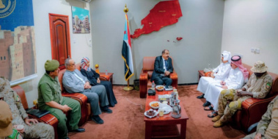 اللواء بن بريك يلتقي فريق التنسيق السعودي لتنفيذ اتفاق الرياض ويؤكد حرص المجلس على إنجاح مهامه