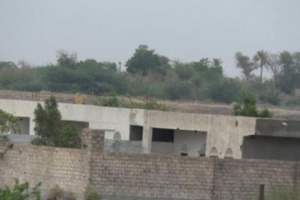  ميليشيا الحوثي تقصف بالمدفعة منازل المواطنيين بحيس