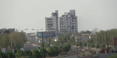 القوات المشتركة تخمد مصادر نيران حوثية استهدفت أحياء سكنية جنوب الحديدة
