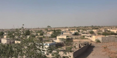 مليشيات الحوثي تعاود استهداف منازل المواطنين في حيس