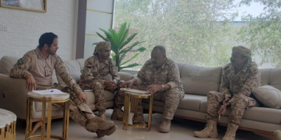 بحضور قائد المنطقة العسكرية الرابعة قيادة التحالف العربي في عدن تناقش متطلبات واحتياجات جبهات القتال بالضالع