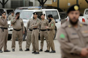 الشرطة السعودية تضبط يمني يدير شقتين لعلاج مخالفي الإقامة