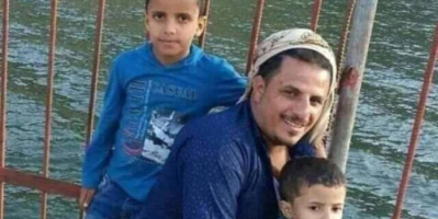  اصر على عبور مجرى السيل..مغامرة مجنونة لسائق يمني تنتهي بوفاه اسرته 