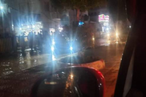شلل يصيب حركه السيارات في مديرية المعلا لهذا السبب