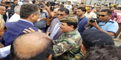 عاجل : وصول المحافظ احمد لملس إلى العاصمة عدن 