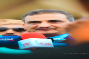 محلل سياسي :  إرث متراكم وتحديات مستجدة أمام محافظ عدن الجديد 