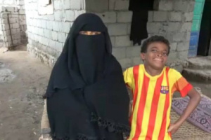 الموت الرَّابض تحت الأرض يفتك بروح المواطن (فضل) ويشرِّد زوجته وطفله المعاق ..!