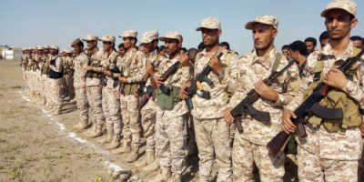 اللواء الرابع حزم يرفع الجاهزية القتالية ويستدعي جميع افراده