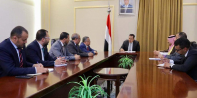 رئيس وحدة شؤون المفاوضات الدكتور ناصر الخبجي يلتقي رئيس الوزراء معين عبد الملك