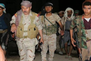 قوات اللواء 22 ميكا بتعز تهاجم محل مفروشات..والسبب؟ً