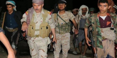 قوات اللواء 22 ميكا بتعز تهاجم محل مفروشات..والسبب؟ً