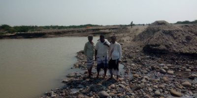 تنفيذا لتوجيهات العميد الحوتري.. لجنة من الانتقالي تطلع على الاعمال الهشة في اصلاح الطريق الدولي بابين 