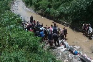 العثور على جثة آخر ضحايا حادثة سيارة الأب اليمني المفجوع