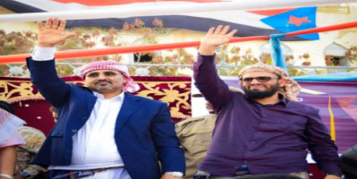  قيادي بالانتقالي للرئيس الزبيدي ونائبه:سيروا بخطى ثابته فمعكم شعب جبار