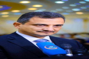 محافظ العاصمة عدن يوجه رسالة هامة للمعلمين والتربويين