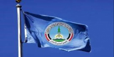 صحفي اخواني يظهر مخموراً ببث مباشر ويكشف عن شخصيته المستعارة