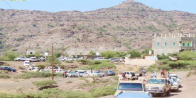  بـمـوكـب جنائزي مهيب .. حالمين تشيع جثمان شهيد الواجب العسكري هـائـل الـحـشـري 