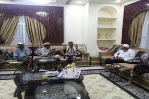 العطاس يبحث مع مقادمة آل باذبيان دمج المكونات الحضرمية في كيان واحد