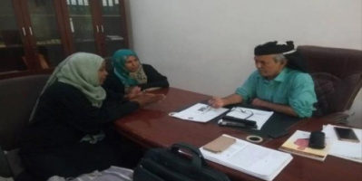 الحوتري يناقش تفعيل خطط وبرامج إدارة المرأة والطفل في مديريتي خنفر وزنجبار