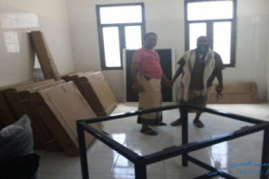  السلطة المحلية ومكتب الصحة بسرار يتسلمان أثاث مكتبية من الصندوق الاجتماعي للتنمية 